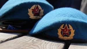 С Днём ВДВ! Десантников и всех причастных с праздником!