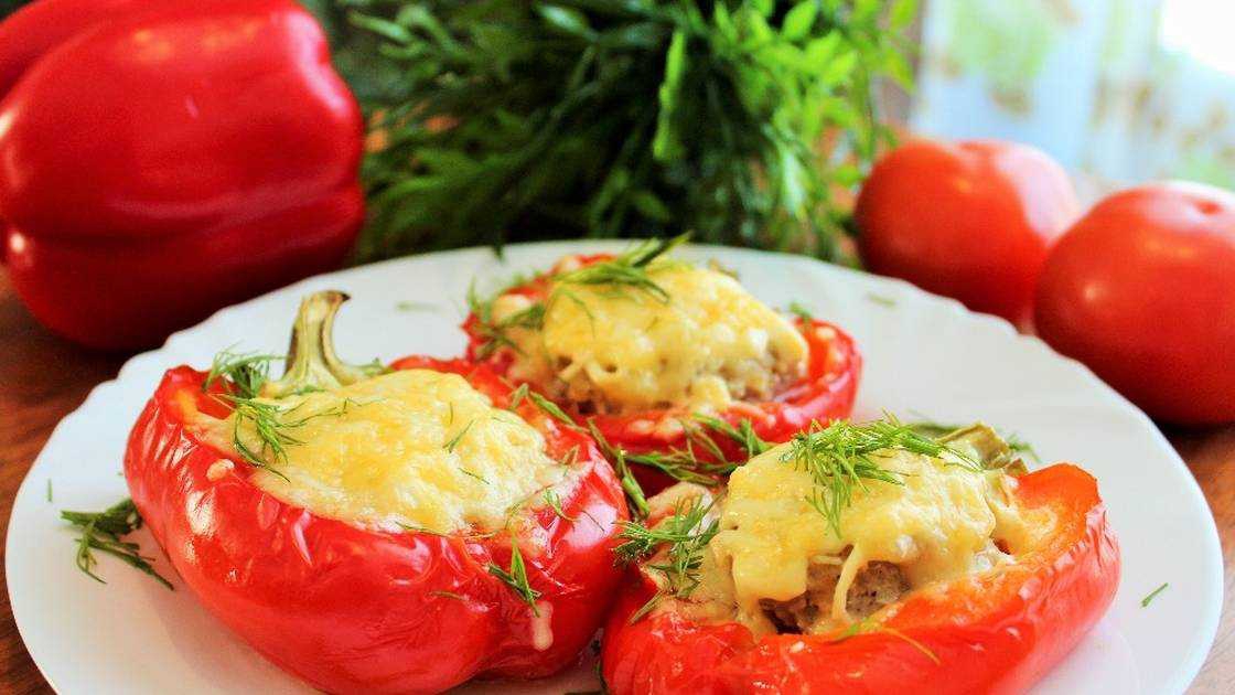 Запечённые Перцы для всей семьи...🌶🍗🧀😋    Рецепт в описании ✍️