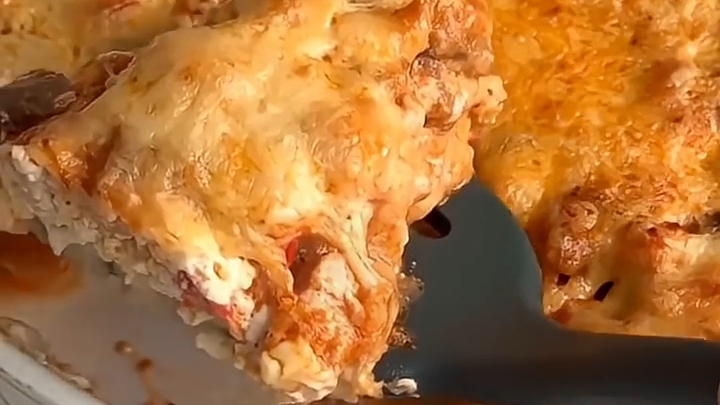 Картофельная ЗАПЕКАНКА с курицей и грибами...🥘🍗🍄😋    Рецепт в описании ✍️