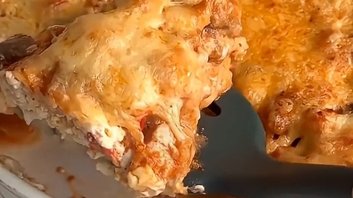 Картофельная ЗАПЕКАНКА с курицей и грибами...🥘🍗🍄😋    Рецепт в описании ✍️