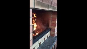 Работа дымососа на кирпичном мангале.
