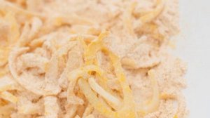 Хот-дог с жареным луком