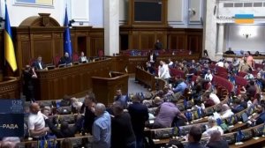 В Раде подрались в ходе рассмотрения вопроса о  возвращении полномочий антикоррупционным органам