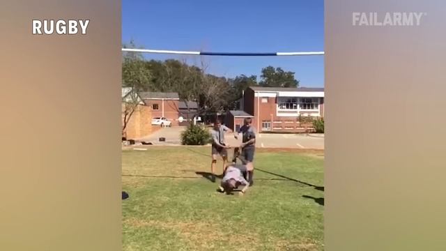 Лучшие спортивные неудачи. Самые глупые спортсмены десятилетия. спорт видео спортсмен