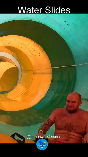 Waterslide at SlideSplash Waterpark in Portugal смотреть онлайн