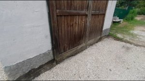 Залили площадку под заезд в гараж