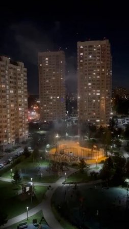 🎆Ночью в ЖК «Первый Московский» кто-то запустил салют🎆