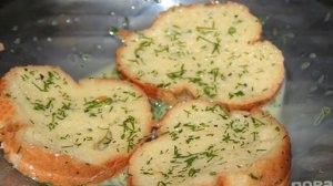 Гренки с помидорами и сыром в духовке