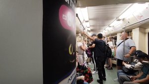 Метро Москвы, поезд метро, садимся в поезд метро, съёмка внутри вагона...