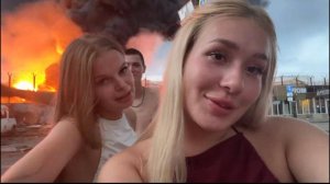 Двух девушек задержали за съемку видео на фоне горящей нефтебазы в Сочи