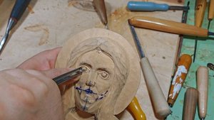 Резьба по дереву. Резаные икона. Как вырезать глаза для иконы???
