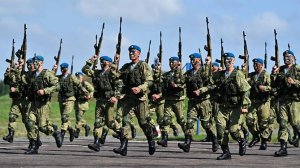 Белоусов поздравил военнослужащих и ветеранов с Днем Воздушно-десантных войск
