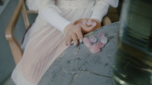 6015156-uhd_4096_2160_24fps