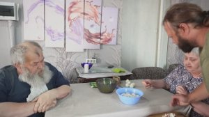 Праздничный салат с кальмаром как приготовить Секреты кулинарии от пенсионерки Хозяйки со стажем