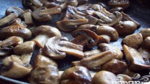 Баклажаны с болгарским перцем и шампиньонами