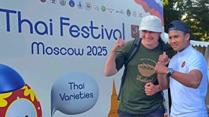 Тайский фестиваль в Москве 2025 . Группа ROCKETMAN и чемпион тайского бокса Buakaw Banchamek