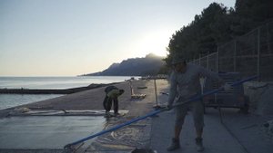 Стартовый полутер для разглаживания бетона