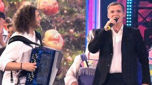 Песни от всей души 03.08.2025
Андрей Малахов
В гостях за одним большим столом собираются его