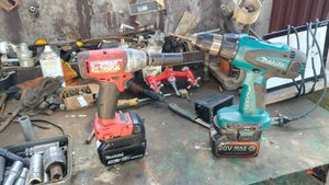 татра 815, стартер кирдык... и опять помогает маленький (!) гайковерт.