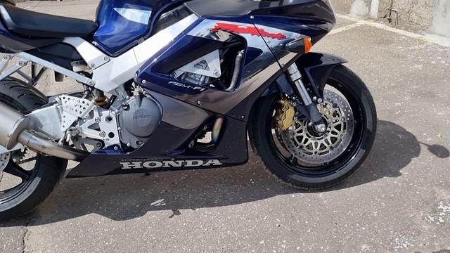 Honda CBR 929 2001 смотреть онлайн