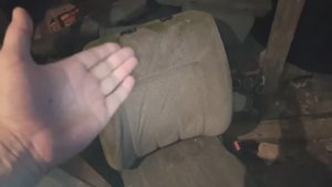 Как снять заводской чехол со спинки переднего сидения на Пассате Б3. Пассат Б3.