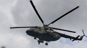 Минобороны показало кадры поисково-спасательных работ экипажа вертолета Ми-8ПСГ