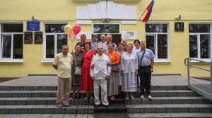 Встреча одноклассников в родной школе, спустя 50 лет после окончания. Выпуск 1975 года, 10"А" класс
