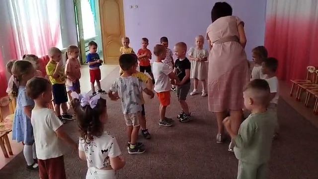 Лодочки. Поздравление с днём рождения одногруппников в детском саду. Володе 3,11 смотреть онлайн