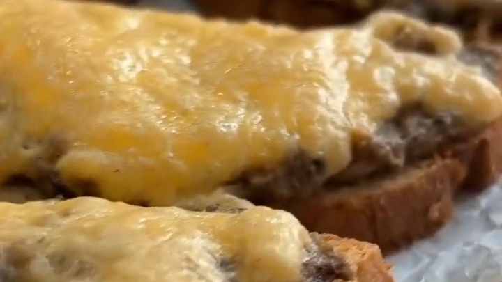 Бутерброды с рыбной консервой...🥪🥫😋