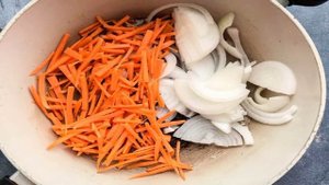 Баклажаны с морковью и болгарским перцем