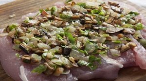 Индейка, фаршированная грибами