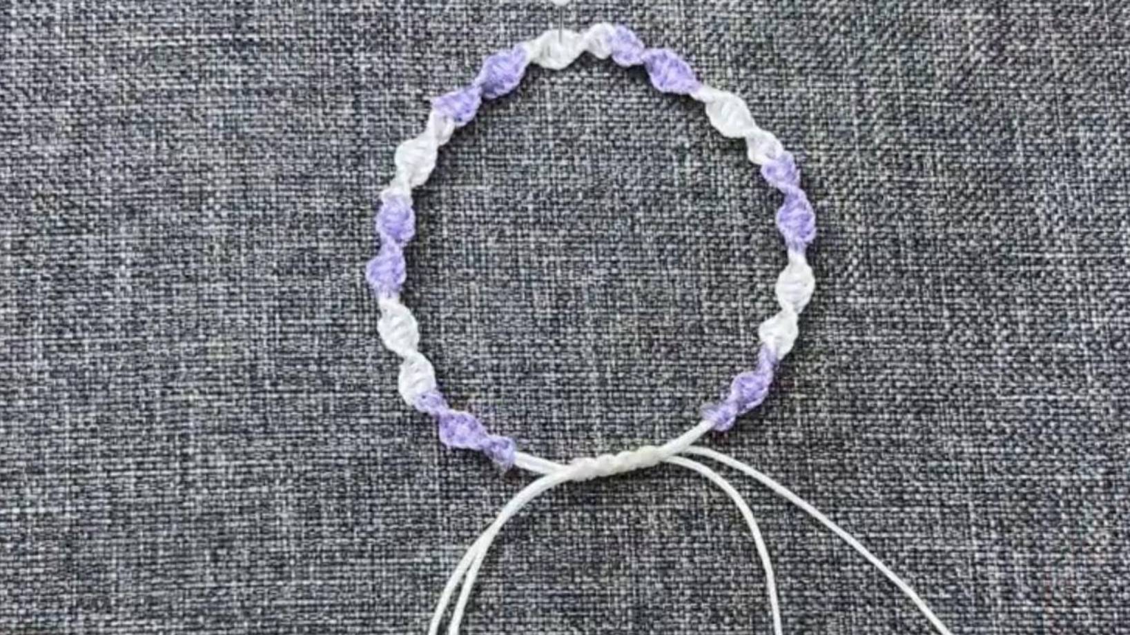 Простой спиральный браслет дружбы своими руками. Как сделать спиральный браслет в домашних условиях смотреть онлайн