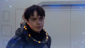 Клип /Валериан и город тысячи планет /Не отпускай