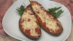 Запечённые баклажаны с томатами и сыром. Простое в приготовлении, но эффектное и вкусное блюдо