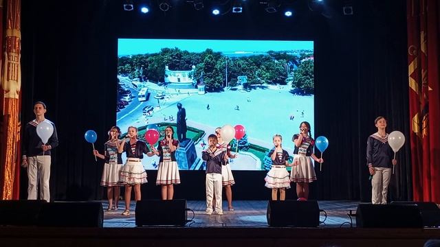 Мир надежд - С Днем рождения, Крымская весна 18_03_25 смотреть онлайн