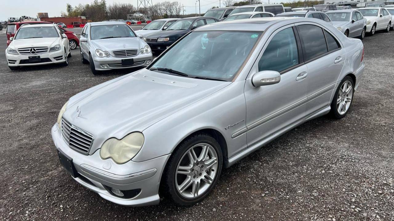 В разборе Mercedes C32 AMG KOMPRESSOR W203 2002 год. смотреть онлайн