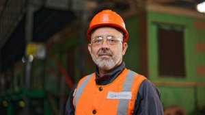 Машинист тягового агрегата Игорь Харсеев удостоен звания «Заслуженный работник транспорта России»