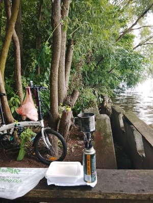 4 августа, бомж рыбалка