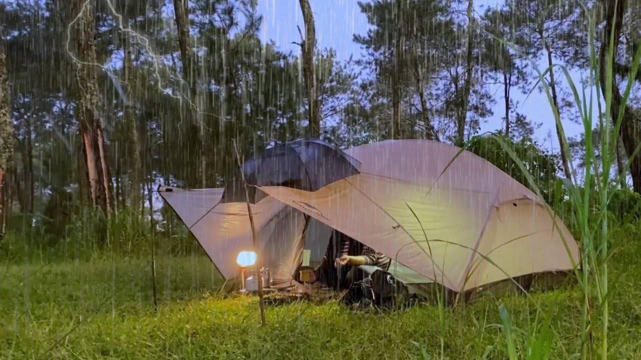 ОДИНОЧНЫЙ ПОХОД ПОД ПРОЛИВНЫМ ДОЖДЕМ‼️ПОХОД ПОД ПРОЛИВНЫМ ДОЖДЕМ И ГРОЗОЙ смотреть онлайн