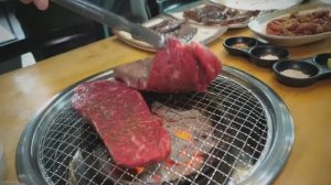 Разделка мяса в Корее на барбекю
