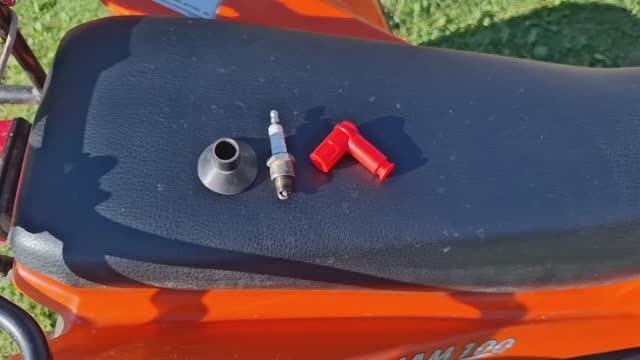 Замена колпачка свечи JAM 100 смотреть онлайн