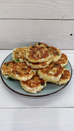 Вкусные котлеты с яйцом и творогом. Необычные сырники. Рецепт завтрака. #shorts