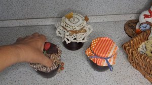 Как оформить баночку с домашней консервацией в подарок.