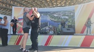 рок -группа Портал -Рассвет в день ВДВ в Великих Луках