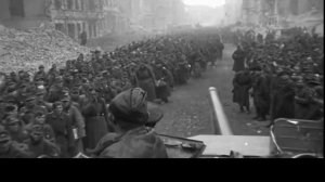 Советская САУ СУ-122 в Берлине, 1945 г.