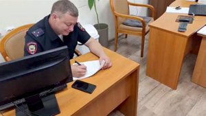 Полиция Сочи задержала троих снимавших видео на фоне горящей нефтебазы