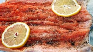 Форель, запеченная в духовке целиком
