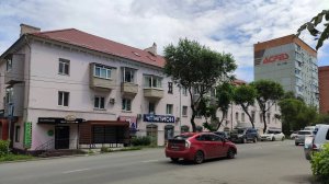 Военное шоссе , автомагазины. Владивосток