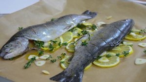 Форель, запеченная в фольге
