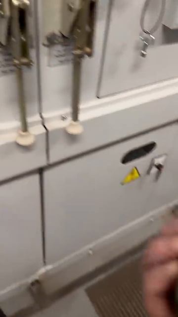 Включаем BB/TEL-10 ручным генератором смотреть онлайн